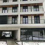 Lox Apartment